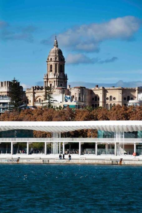 New Luxurious Studio With Patio/Center Apartment Málaga Exterior foto